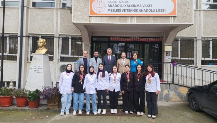 96 okul, 1300 öğrenci arasında altın kepçeyi kazandılar