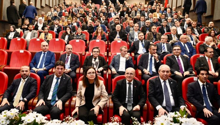 Bakan Şimşek, Yalova’da “İş Dünyası Buluşması”na katıldı