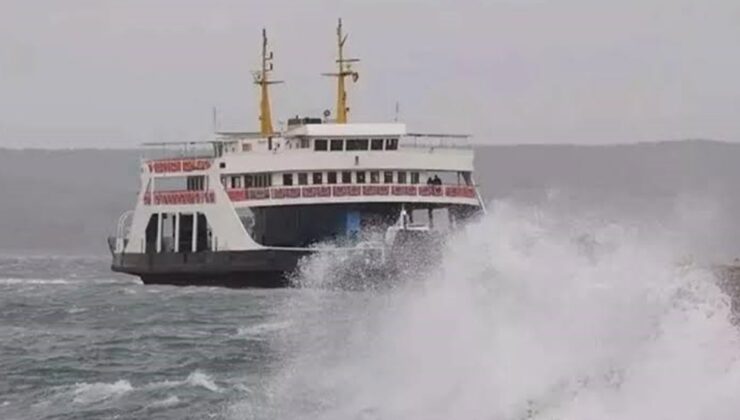 Bandırma ve Erdek’te olumsuz hava şartları nedeniyle feribot seferleri iptal edildi