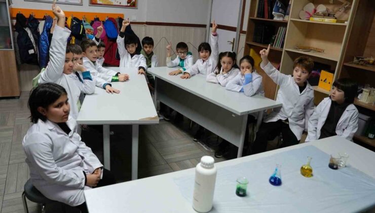 Başiskele Çocuk Üniversitesi’nde eğitimlere devam
