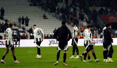 Beşiktaş, ilk yarılarda Alanyaspor’u yenemiyor