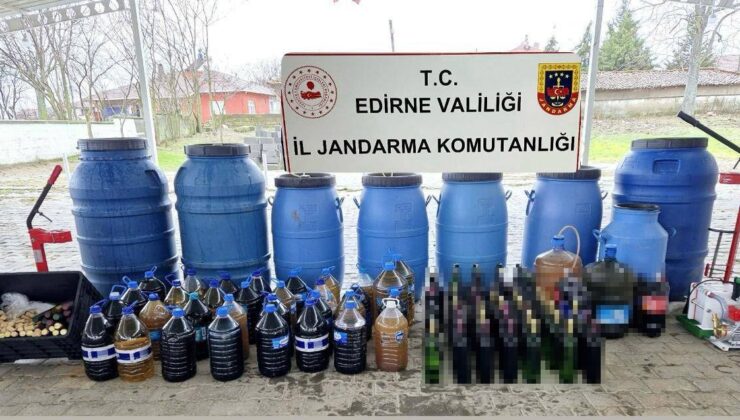 Edirne’de bin 560 litre kaçak içki ele geçirildi