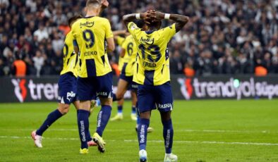 Fenerbahçe ligin ilk yarısında geçtiğimiz sezonun gerisinde kaldı