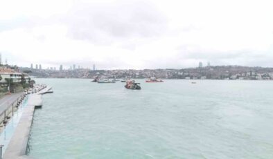 İstanbul Boğazı’nda balıkçı tekneleri akıntıya kapıldı