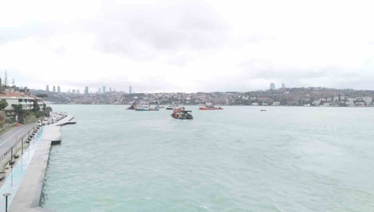 İstanbul Boğazı’nda balıkçı tekneleri akıntıya kapıldı