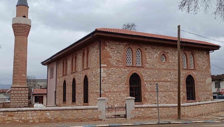 Kara Mustafa Paşa Camii ibadete açılıyor