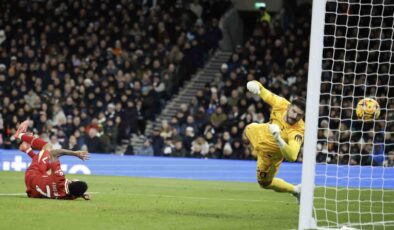 Liverpool, Tottenham engelini 6 golle aştı