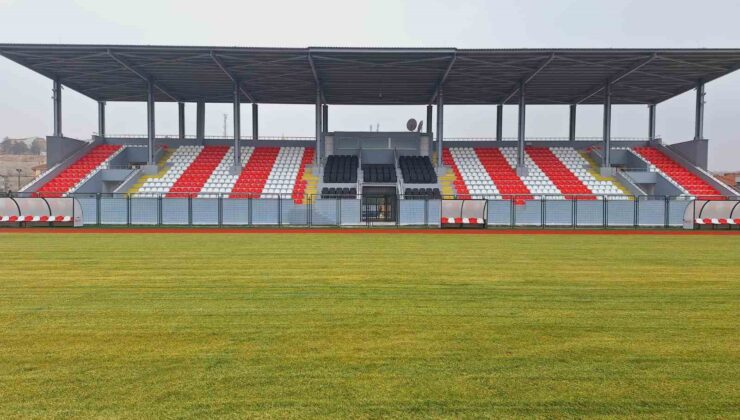 Tadilatı tamamlanan Bozüyük İlçe Stadı kapılarını açtı