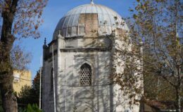 458 yıllık Gazi Kara Ahmet Paşa Külliyesi’nin kurşunları döküldü, sebilini inşaat firması kullanıyor