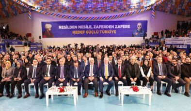 AK Parti Sultanbeyli 8. İlçe Kongresi coşkuyla gerçekleştirildi