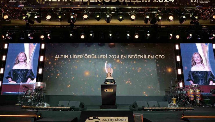 Altın Liderler Ödül Töreni’nde ‘Türkiye’nin En Beğenilen Finans Liderleri’ ödüllerini aldı