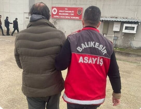 Balıkesir’de kesinleşmiş hapis cezası bulunan 26 firari yakalandı