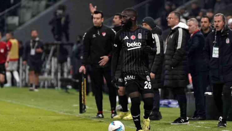 Beşiktaş önce satacak, sonra alacak