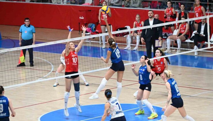 ’Bizim Kızlar’ adım adım Play-Off’a ilerliyor