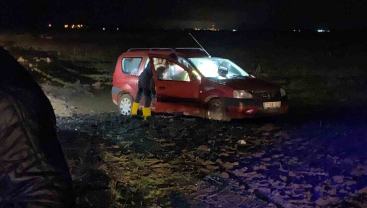 Çanakkale’de bir kişi araç içerisinde ölü bulundu