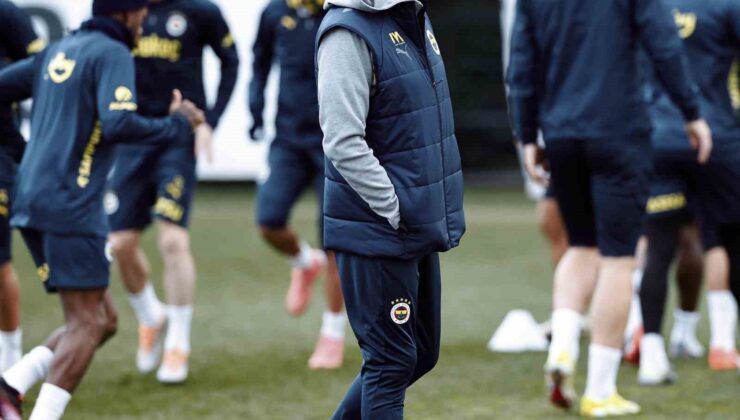 Fenerbahçe hazırlıklarına devam etti