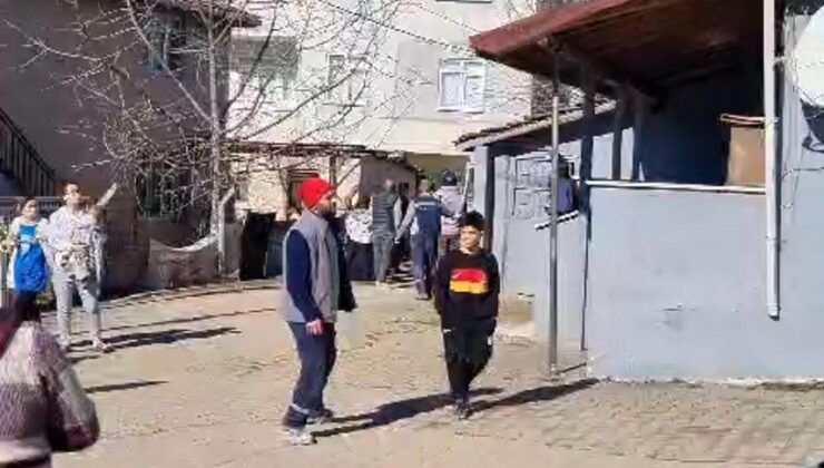 Gebze’de bir evde yangın çıktı, mahsur kalanlar var