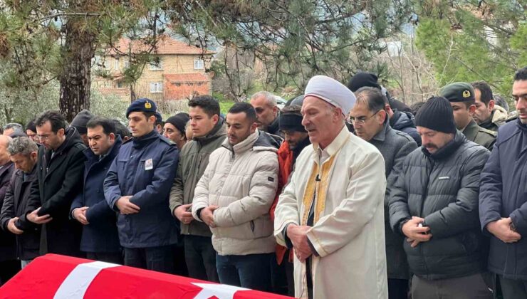 Hayatını kaybeden Jandarma Uzman Çavuş Kızılyar, son yolculuğuna uğurlandı