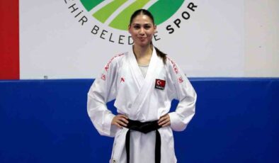 Karate sporcusu Zümra Rezzan, Fransa’da Türk Bayrağı’nı dalgalandıracak