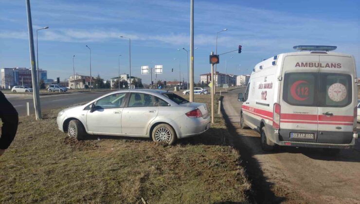 Kırklareli’nde otomobil refüje çıktı: 2 yaralı