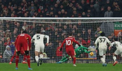 Liverpool’a Manchester United çelmesi