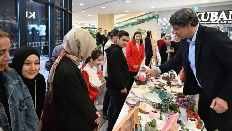 Özel çocukların sergisi ilgi gördü