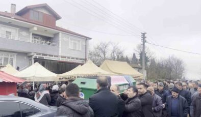 Trafik kazasında ölen 14 yaşındaki kız son yolculuğuna uğurlandı