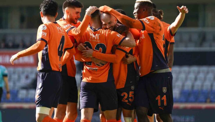 Trendyol Süper Lig: Başakşehir: 1 – Çaykur Rizespor: 0 (İlk yarı)