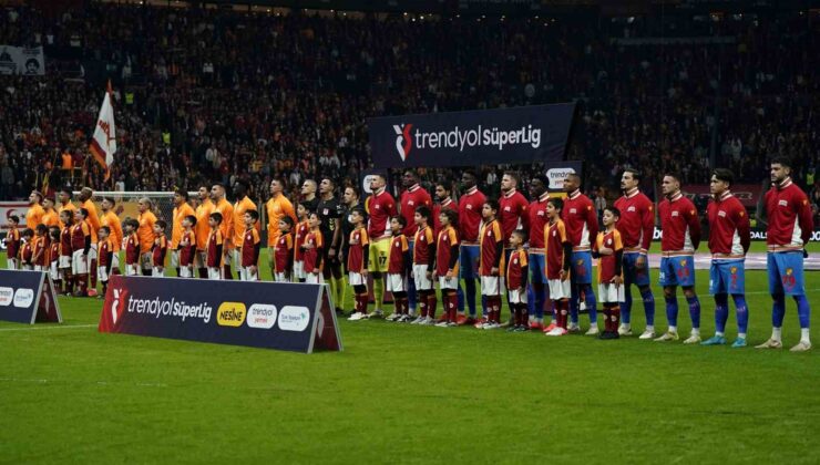 Trendyol Süper Lig: Galatasaray: 1 – Göztepe: 0 (Maç devam ediyor)