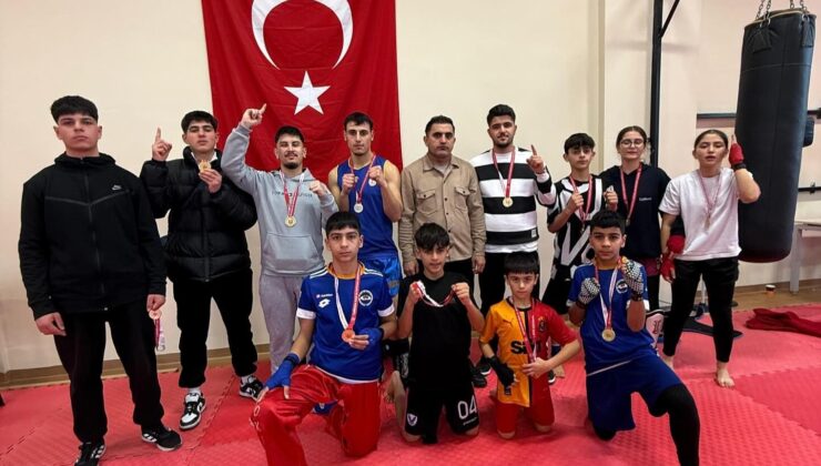 Wushu-KickBox takımından 9 altın ve 2 gümüş madalya