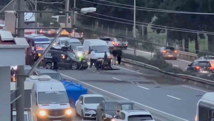 Yalova’da kontrolden çıkan hafif ticari araç takla attı: 2 yaralı