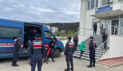 Çanakkale’de 22 düzensiz göçmen yakalandı