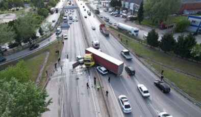 4 aracın karıştığı zincirleme trafik kazasında 1 kişi yaralandı