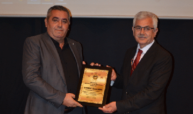 İNŞAAT VE GAYRİMENKULDE GÜVENİN ADI: EFENDİ ÖZDEMİR’E BAŞARI ÖDÜLÜ