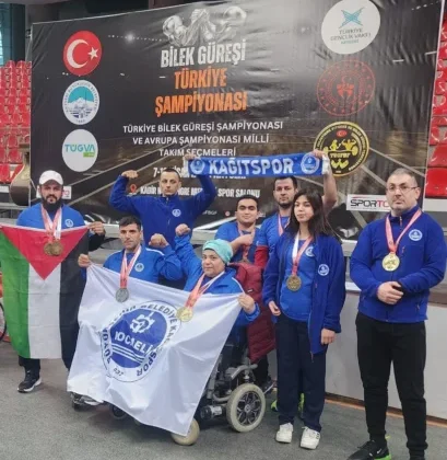 Türk bayrağını göklere çıkarmak için artık gün sayıyorum