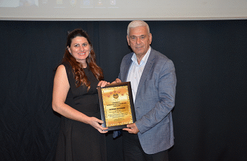 TOPRAĞIN GÜCÜNE İNANAN KADIN: SUZAN KAYNAR’A TARIMDA VİZYONER LİDERLİK ÖDÜLÜ