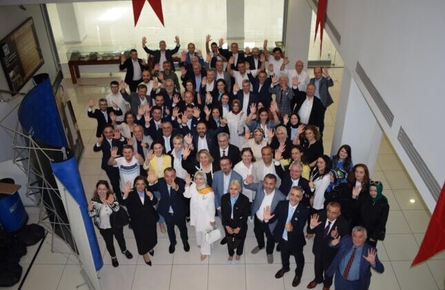 BURSA MESLEKTE DAYANIŞMA VE BİRLİK GRUBU ADAY TANITIM TOPLANTISI İLE İDDİASINI ORTAYA KOYDU