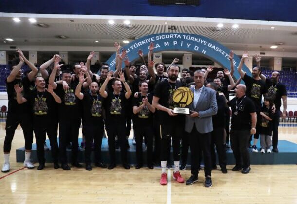 Esenler Erokspor, Basketbol Süper Ligi’ne yükseldi