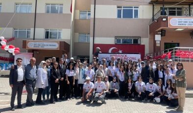 Harmancık’ta Bilim ve Eğitim Buluşması: TÜBİTAK 4006 Bilim Fuarı’na Türk Eğitim-Sen’den Destek
