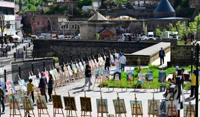 “Birlikte Güzeliz 5. Resim Sergisi” Bitlis’te Büyük Beğeni Topladı