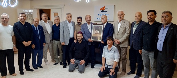 İYİ Parti Bursa İlçe Teşkilatı’ndan Bağımsız Yaşam Derneği’ne Anlamlı Ziyaret