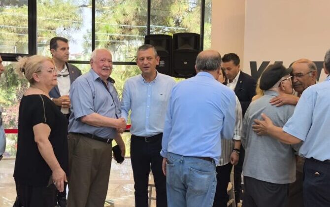 Manisa Basın Cemiyeti’nden Özgür Özel ve Nurcan Zeyrek’e Taziye Ziyareti