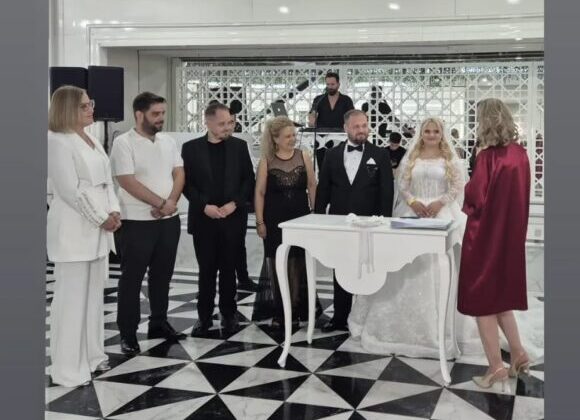 Bursa’da Görkemli Düğün: Murat Koç ve Melike Fidan Hayatlarını Birleştirdi