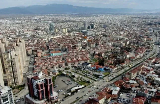 Bursa’da Nüfus Yoğunluğu Alarm Veriyor: DEVA Partisi İl Başkanı Tayfun Öztürk’ten Sert Uyarılar