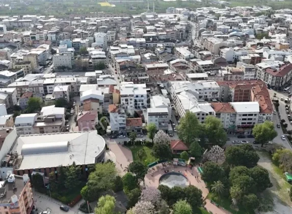 Cavit Kaya Gürsu’daki Rant Düzenine Ateş Püskürdü: “Bu İlçeyi Betonun Altında Boğdular!”