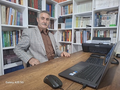 Sıradışı Bir Yürek, Sözde Değil Özde Dayanışma