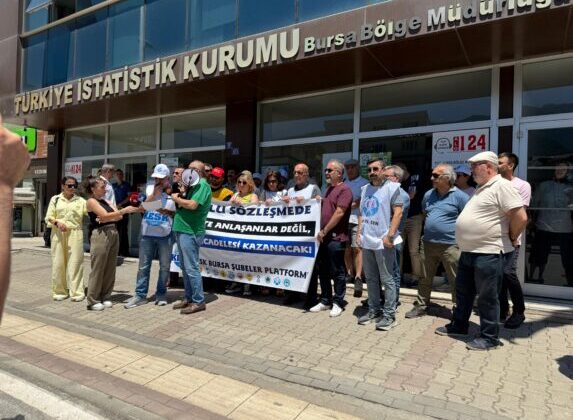 KESK’ten TÜİK Önünde Sert Tepki: “Sizin Rakamlarınız Yalan, Bizim Yoksulluğumuz Gerçek!”