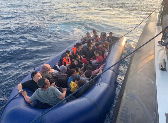 Çanakkale’de 38 kaçak göçmen yakalandı