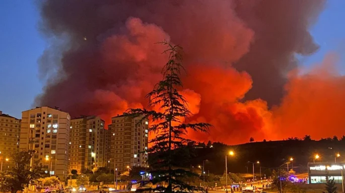 Demokrat Partili Kaplan’dan Bozbey’e Sert Tepki – “Bu Şehir Şov Beklemiyor! Hizmeti Nedense Göremiyor!”