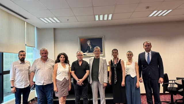 ADD Bursa Şubesi’nden Bursa Barosu’na Kritik Ziyaret: “Cumhuriyetin Kazanımlarını Koruyacağız”